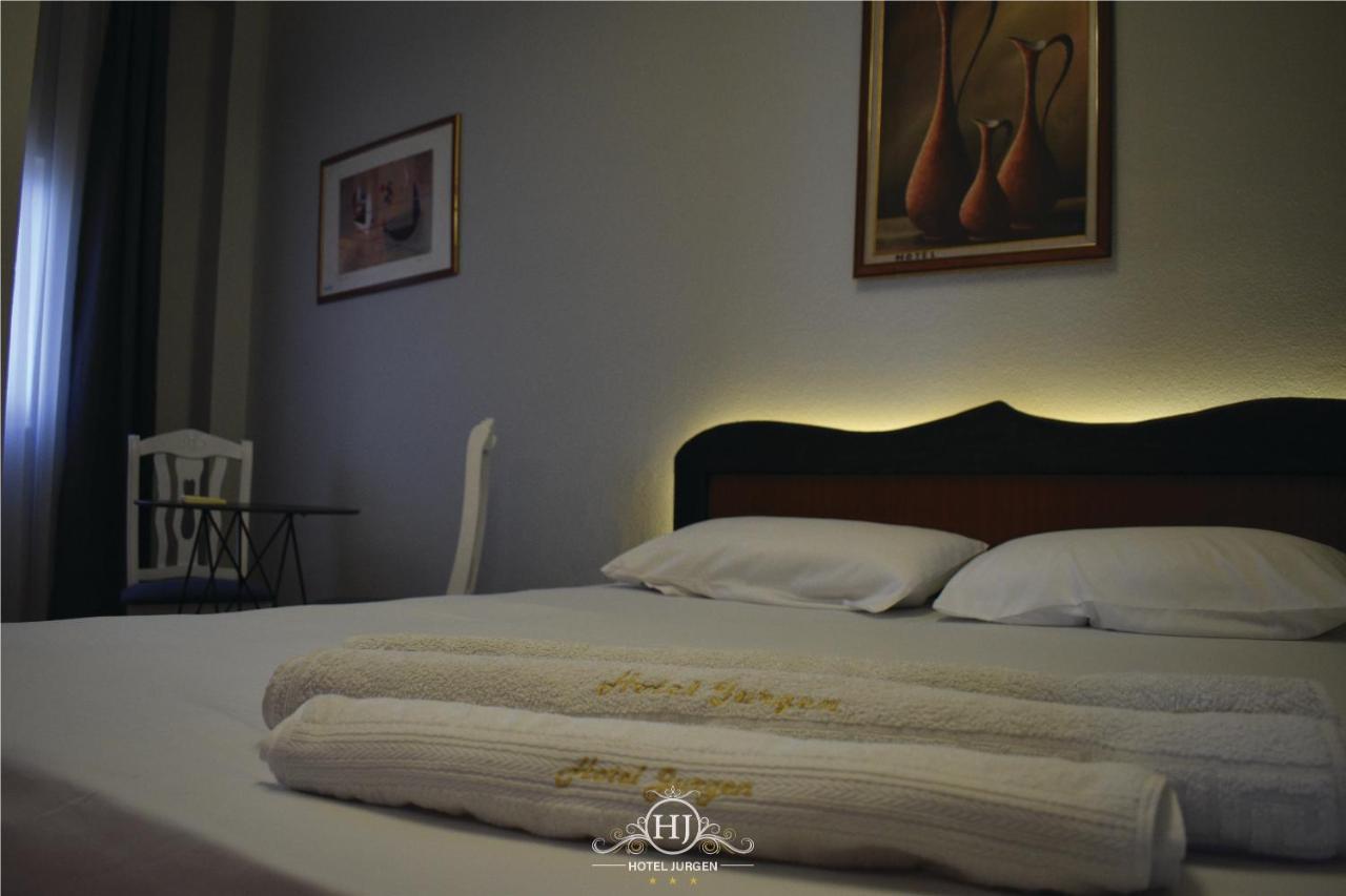 Hotel Jurgen Lezhë Eksteriør bilde