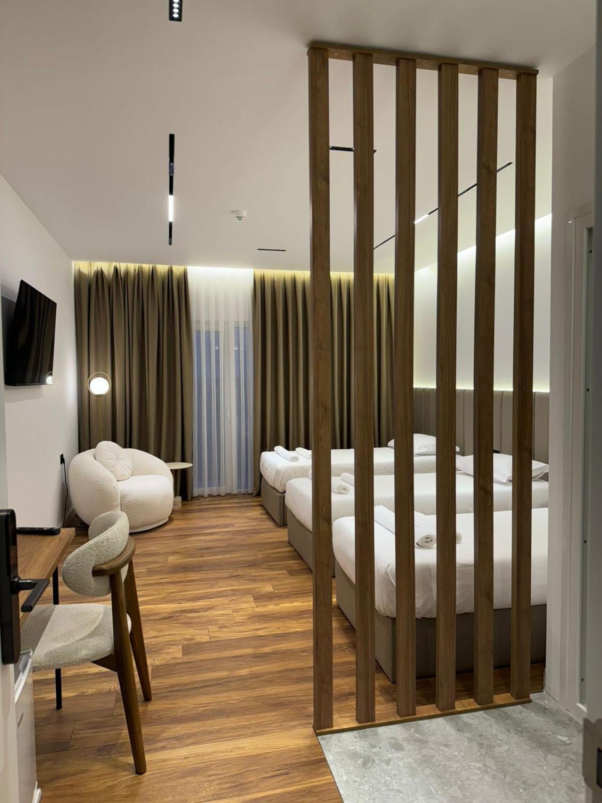 Hotel Jurgen Lezhë Eksteriør bilde